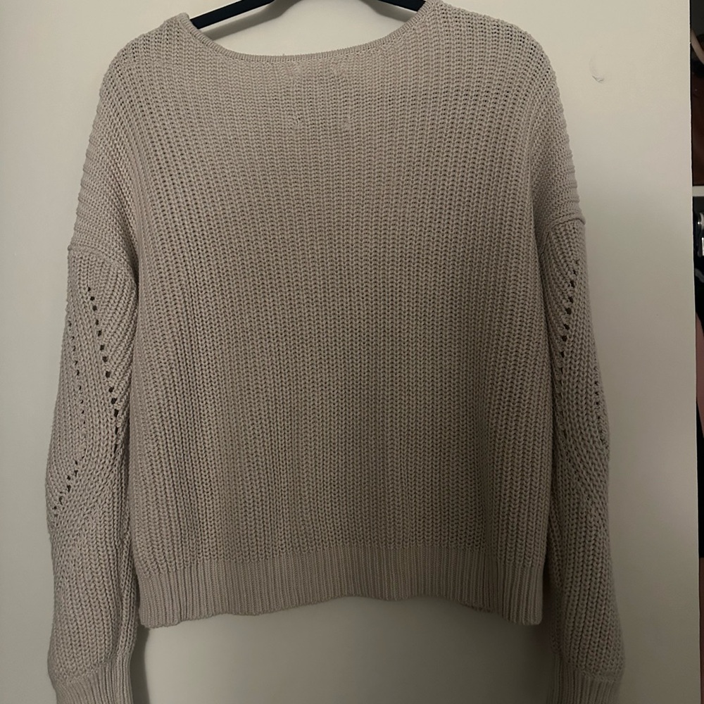 Abercrombie & Fitch Beige V-Neck Sweater - Picture 2 of 4
